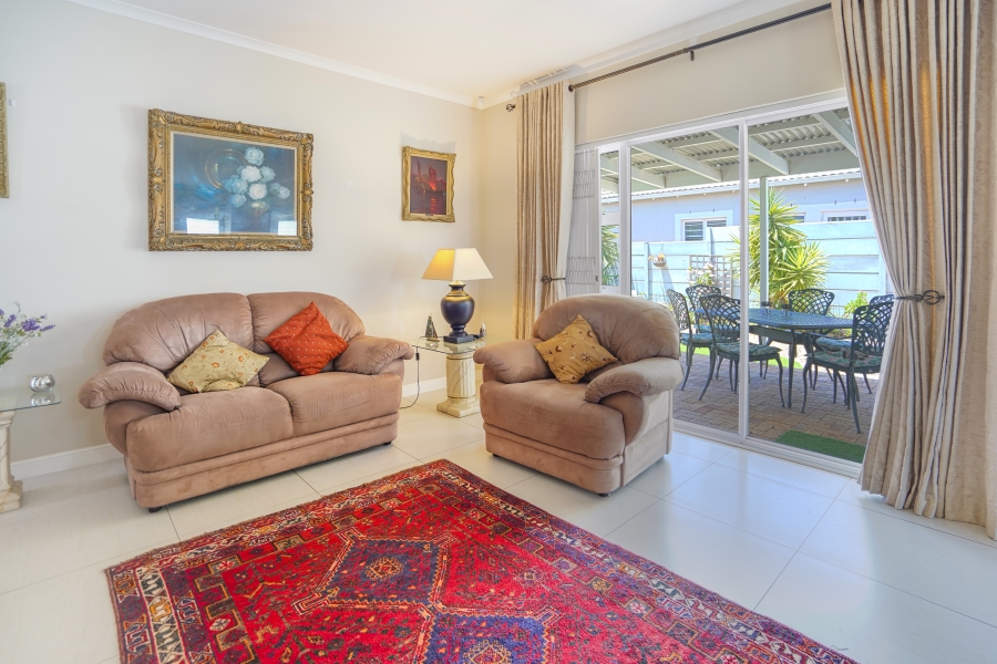 3 Bedroom Property for Sale in Sunningdale Western Cape